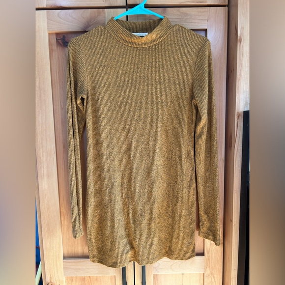 Hello Miz mock neck ribbed knit mustard gold maternity sweater top small S - Picture 4 of 5